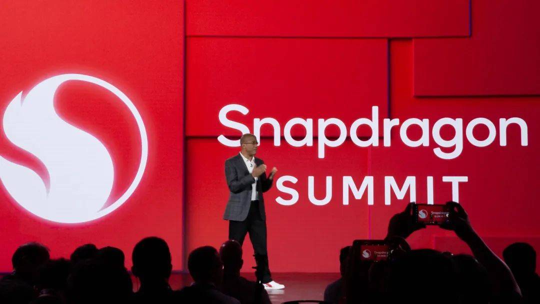 每日黑料top10 形成话题二次发酵空间海报