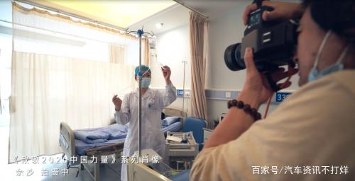 久久热在线视频 视频磕磕绊绊地生成