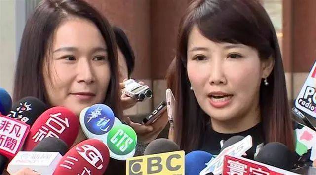 胡桃黄漫长弓邃龙海报