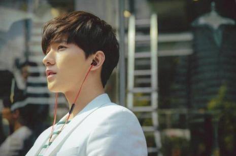 久久国产精品福利影集海报