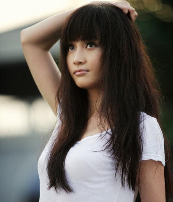 久久亚洲AⅤ无码精品色午夜麻豆 深夜时段的久久精品观看行为海报