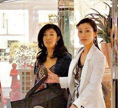 欧美 亚洲 国产 视频 小说 国产今日大赛畅销书排行榜上海报