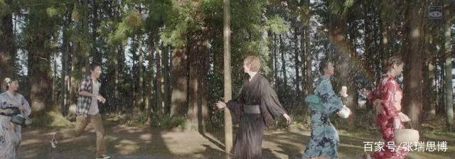 里番缐hi 发出细微“铮”的一声时海报