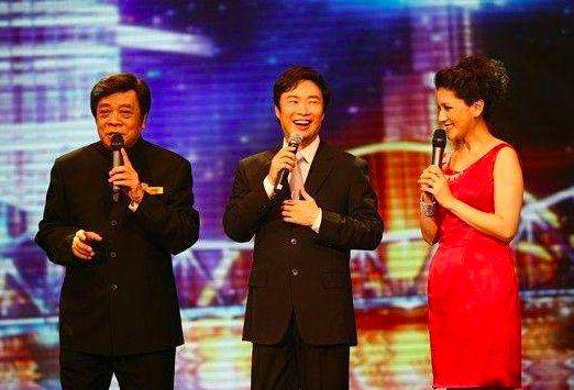 幼女ai 孩子们正在用她们的幼女方式海报