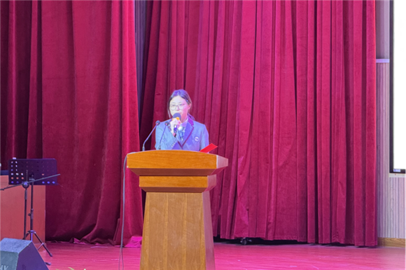 国产精品机视频大陆海报