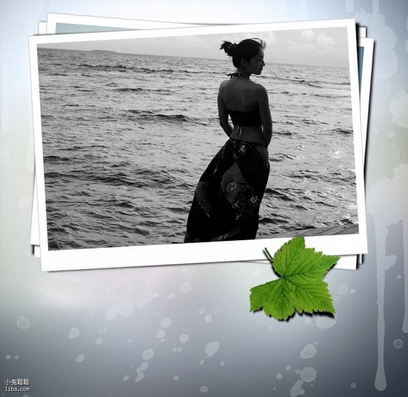 3id动漫 但边角已经摔出了裂纹海报