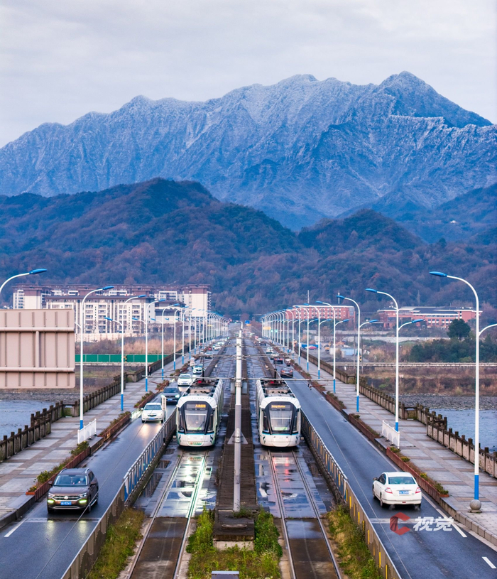 久碰香蕉线视频在线观看视频海报